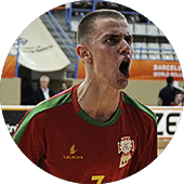 Diogo Abreu, aluno do 12� SE1, foi o melhor marcador do Campeonato do Mundo de H�quei.